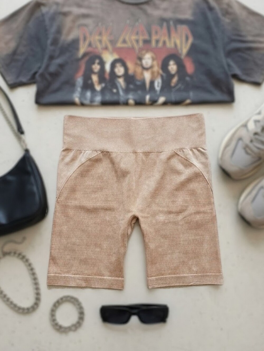 Mono B Mineral Wash Ribbed Seamless Biker Shorts Nude Sand Beige HighWaist Large